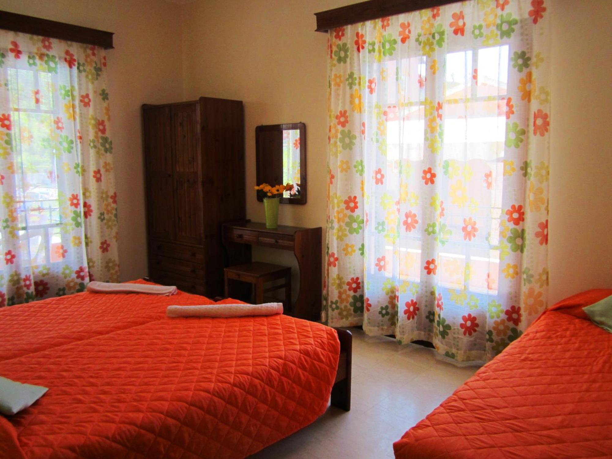 Varvara Studios & Apartments I Peroulades  Екстер'єр фото